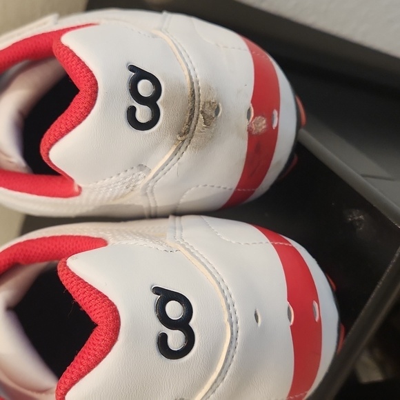 Cycling Deal White and Red Shoes - Picture 4 of 7